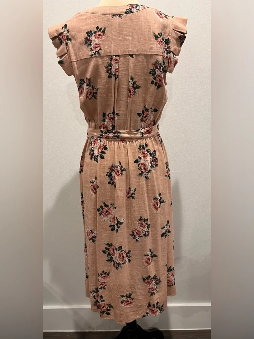 Monteau Los Angeles Tie-Waist Midi Dress in Light Peach - Picture 2 of 2